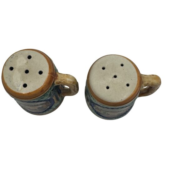 Vintage Reno Ceramic Salt & Pepper Shaker Mugs With Scenic Design - Picture 2 of 6